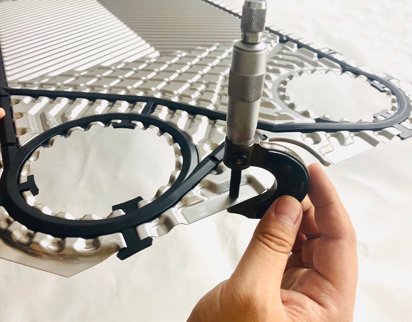 板式换热器垫片老化的处理方法