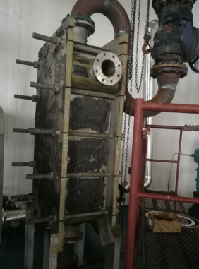 板壳式换热器更换前